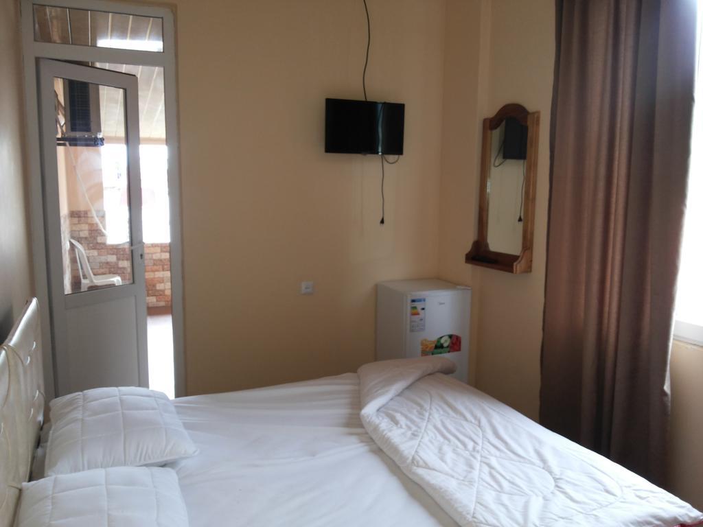 Kvariati Grand Guest House Gonio Luaran gambar